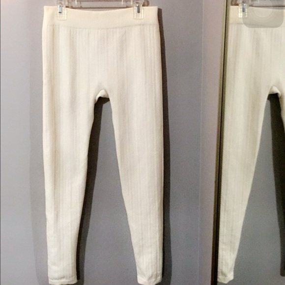 Winter white, fluffy inside  leggings❄️