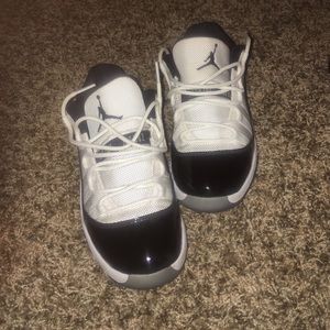 Jordan 11 concord low