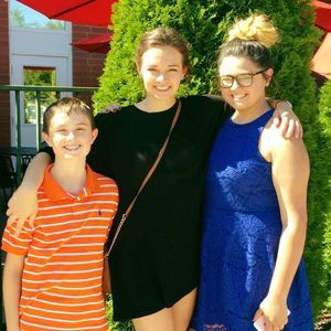 Meet your Posher, Holly