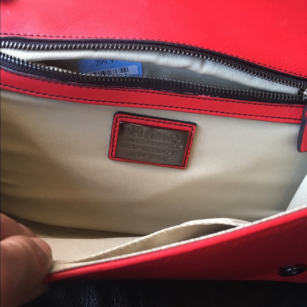Valentino purse - Picture 2 of 4