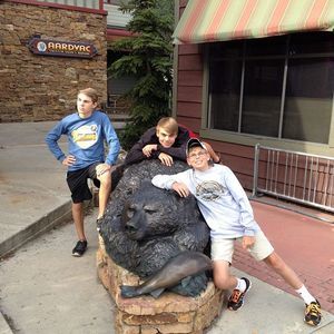 Meet your Posher, Mitchell