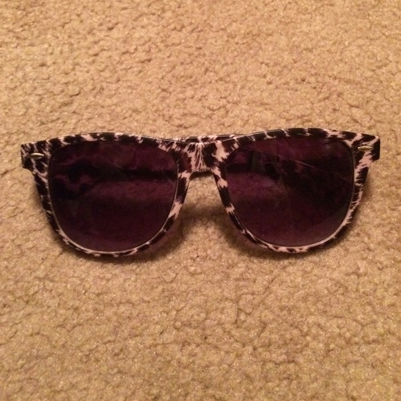 Animal print sunglasses