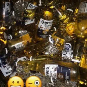 Meet your Posher, Evelia