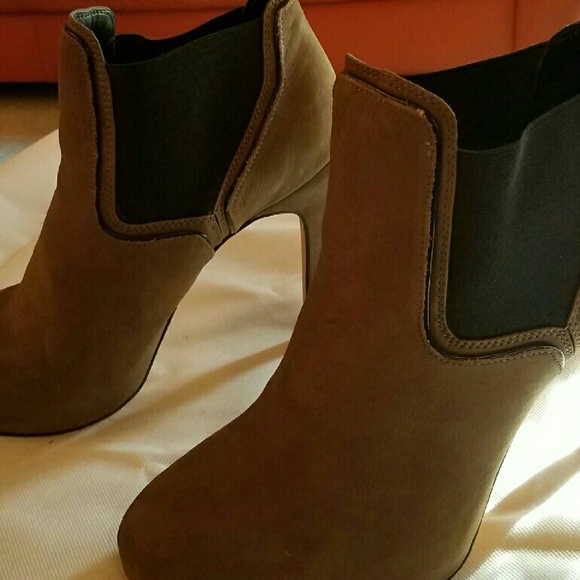 Circus by Sam Edelman Karissa Military Bootie - Picture 1 of 4