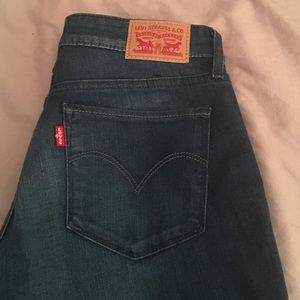 Levi skinny jeans