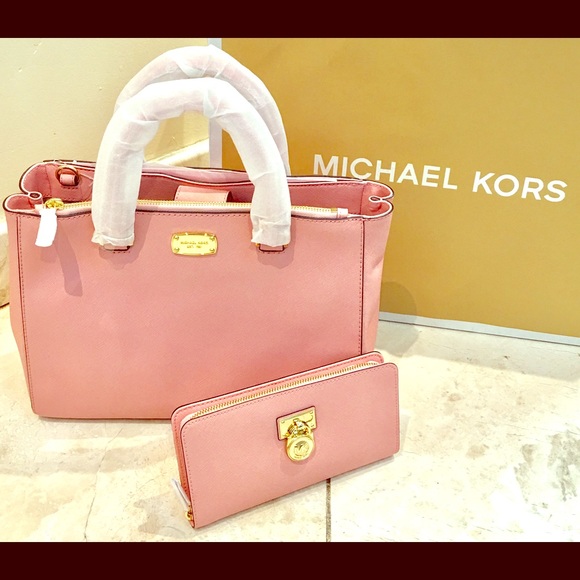 Michael Kors Handbags - 🎀Sweet Pink🎀 Michael KORS SET🎀
