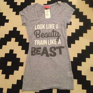 Super cute graphic tee. Brand New!