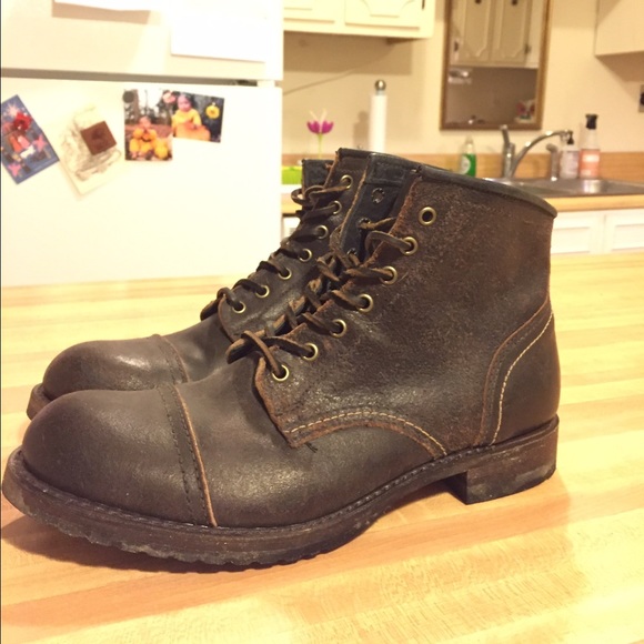 frye cap toe boot