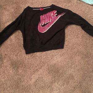 Girls cropped Nike sweatshirt