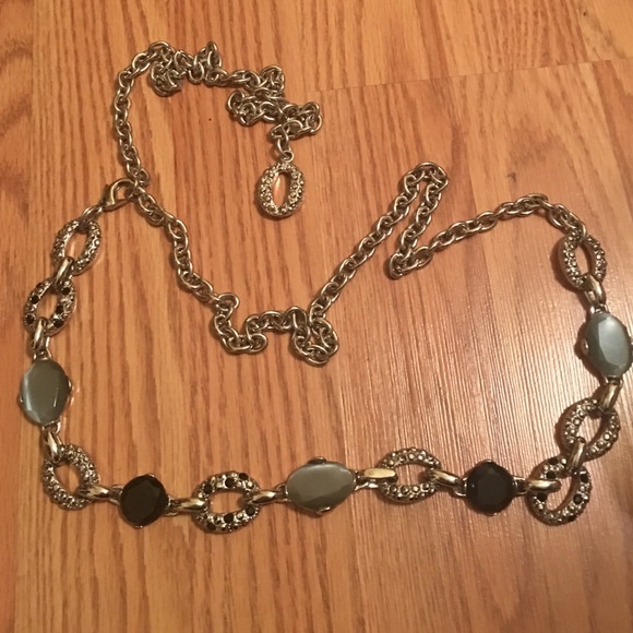 Women's chain with stones belt