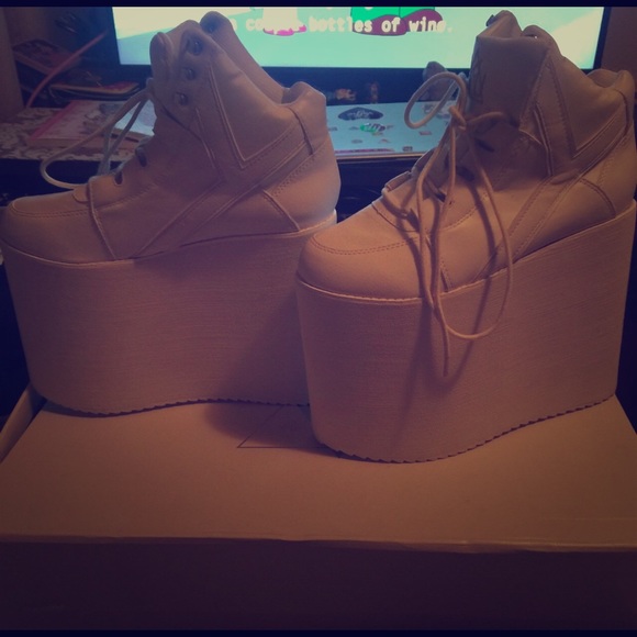 YRU Sky Hi White Platforms