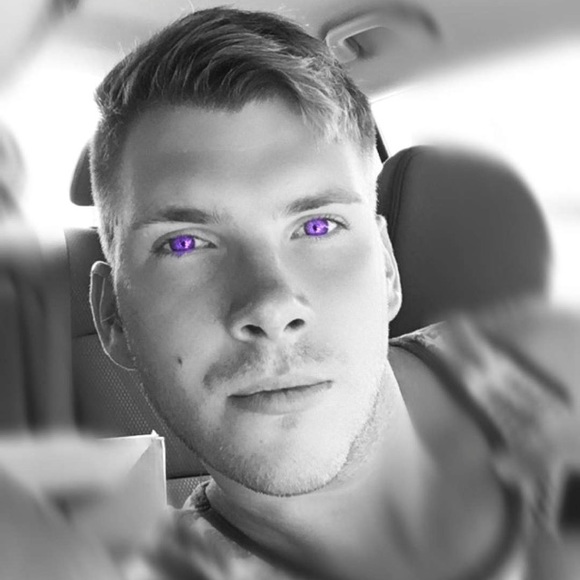 Meet your Posher, Daniel - Picture 1 of 1