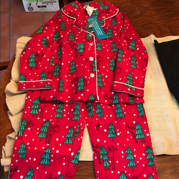 kid's Pajamas size 5/6 new with tags