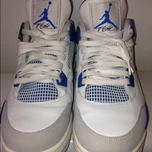 Jordan 4's