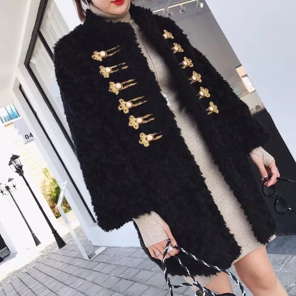 fur coat - Picture 1 of 2