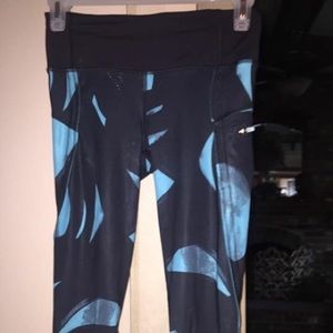 Lululemon Top Speed Crop Tight