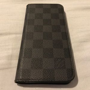 iPhone plus LouisVitton case