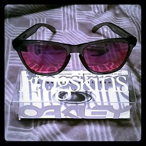 Oakley Frogskins Sunglasses