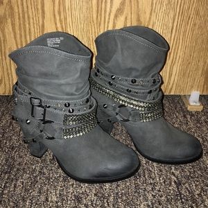 Not Rated bling booties