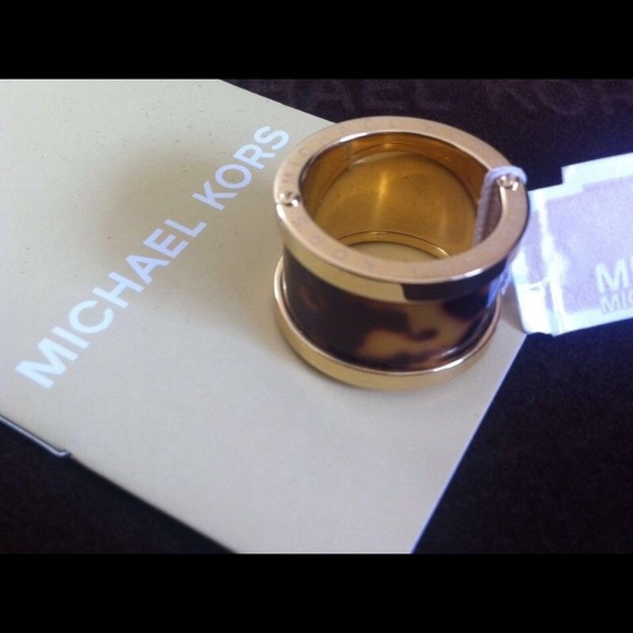Ring MK - Picture 1 of 1