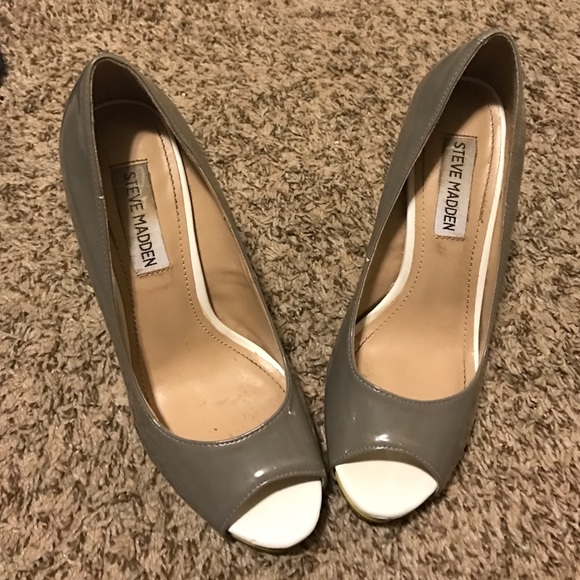 Heels - Picture 3 of 4