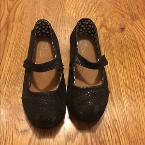 TOMS black sparkly never worn!