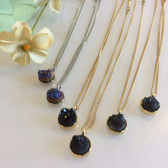 ⚡️DRUZY NECKLACE - Picture 3 of 4