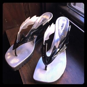 Fluevog Patent Leather Flame Sandal