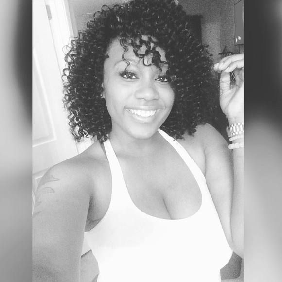 Meet your Posher, Jakerra - Picture 1 of 1