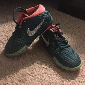 Toddler sneakers size 8C