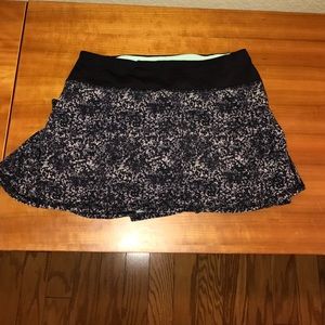 Lululemon Pacesetter Skirt size 2