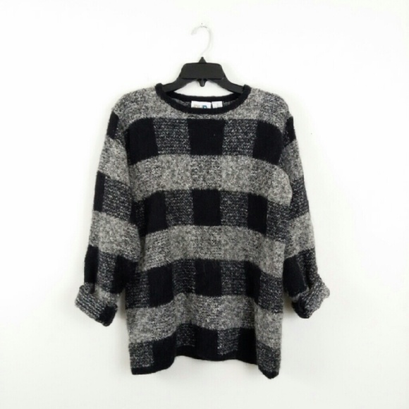 Vintage Sweaters - Get it for $15 Hurry!