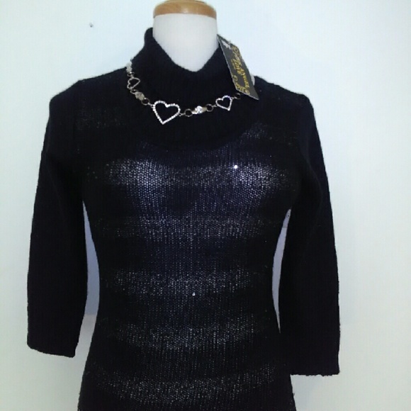 Sweater - Picture 1 of 1