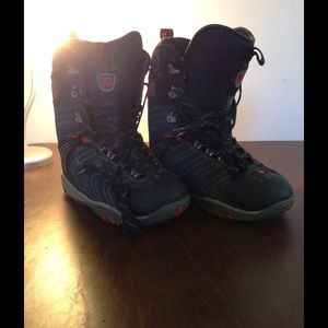 Men's DC snowboarding boots