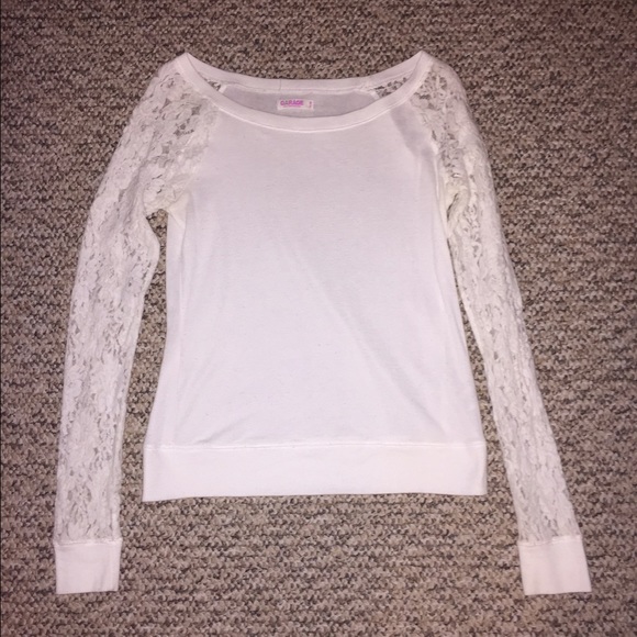White lace sleeved top - Picture 1 of 2