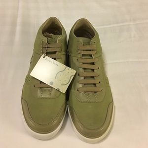 Leather shoes.