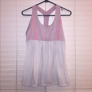 Lulu lemon tank w/built in bra