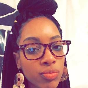 Meet your Posher, Courtney