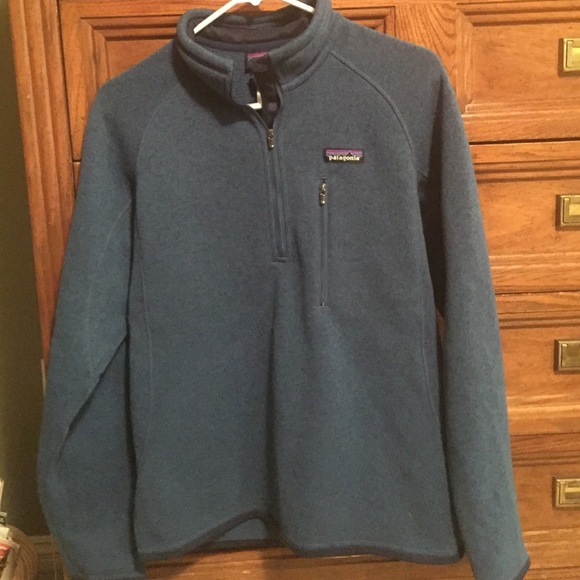 Mens pullover sweater.