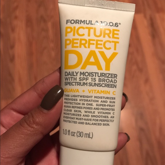 Formula 10.0.6 moisturizer and peel mask