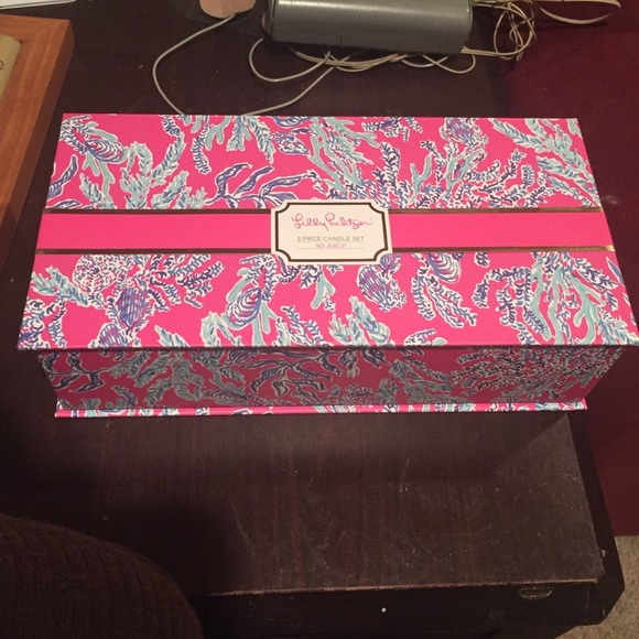 NWT Candle set trio
