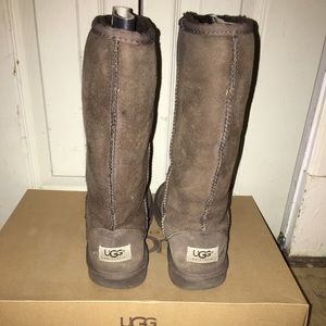 Tall chocolates uggs (KIDS)
