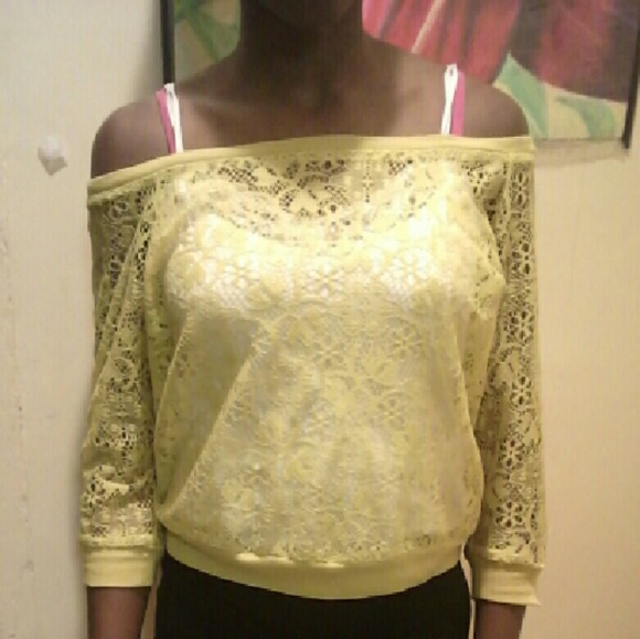 Polyester design See-through top - Picture 3 of 4