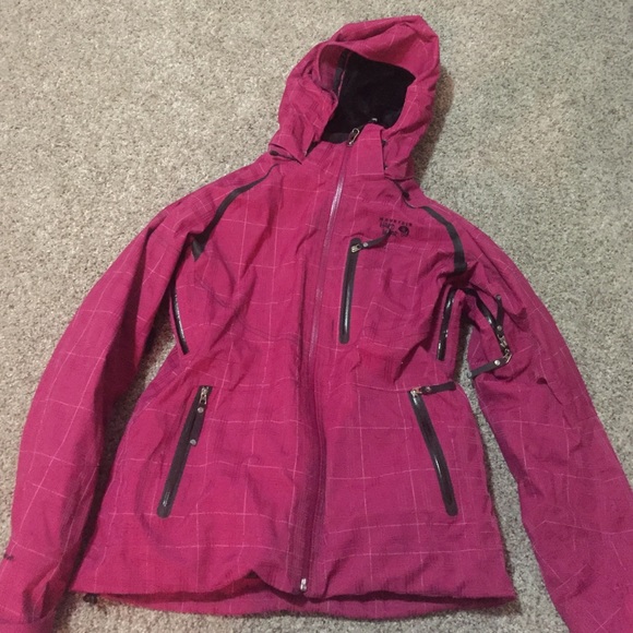 Mountain Hardware snowboarding coat