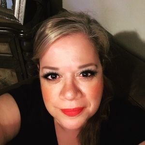 Meet your Posher, Nancy