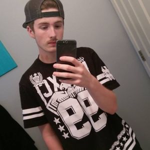 Meet your Posher, Cameron