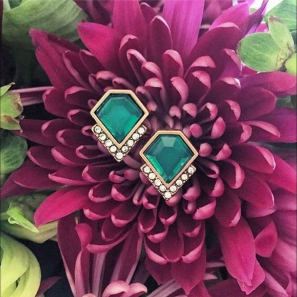 Emerald stud earrings! - Picture 2 of 3
