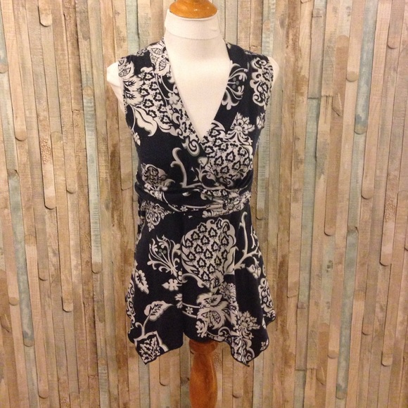 Cato blue and white top