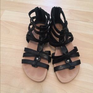 UGG Gladiator Sandals. Black Leather. Size 6