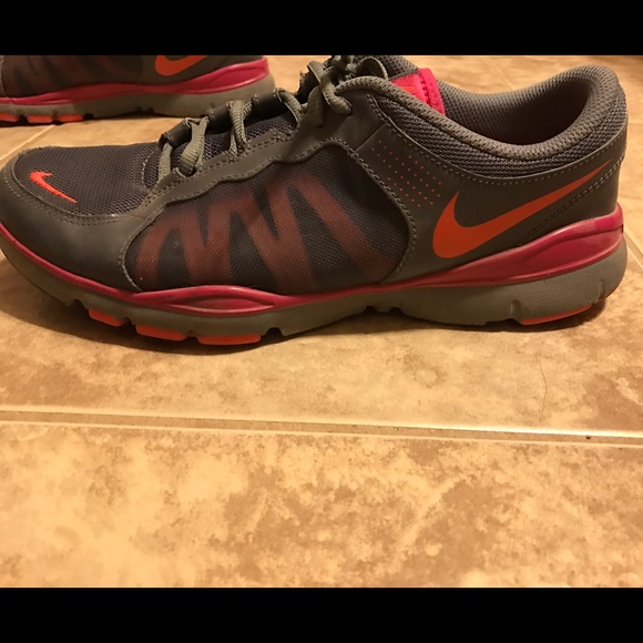 Women's Nike Flex TR2 training shoe